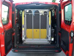 Rot Gebraucht 2015 Opel Vivaro Van | 19.200 € (Teuer)