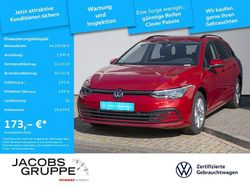 Rot Gebraucht 2024 VW Golf VIII Life Kombi | 24.250 € (Guter Preis)
