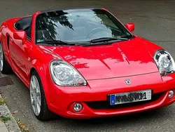 Rot Gebraucht 2003 Toyota MR2 Cabrio | 19.902 €