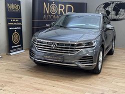 Siliziumgrau metallic (metallic) Gebraucht 2021 VW Touareg Elegance SUV | 42.699 € (Fairer Preis)
