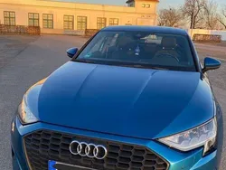 Blau Gebraucht 2021 Audi A3 e-tron Basis Kleinwagen | 24.500 € (Guter Preis)