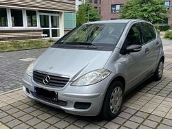 Silber Gebraucht 2004 Mercedes A170 Classic Van / Kleinbus | 1.750 € (Guter Preis)