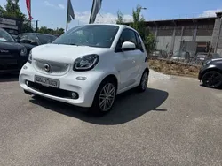 Weiß Gebraucht 2019 Smart ForTwo Cabrio Cabrio | 21.990 € (Teuer)
