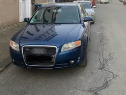 Blau Gebraucht 2005 Audi A4 Kombi | 1.100 € (Superpreis)