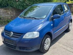 Blau Gebraucht 2006 VW Fox Basis Kleinwagen | 1.499 € (Fairer Preis)