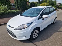 Weiß Gebraucht 2010 Ford Fiesta Trend Kleinwagen | 1.999 € (Guter Preis)