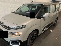 Beige Gebraucht 2020 Citroën Berlingo Feel Van / Kleinbus | 20.250 € (Etwas zu teuer)