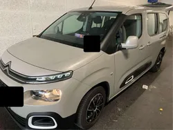 Beige Gebraucht 2020 Citroën Berlingo Feel Van / Kleinbus | 21.000 € (Etwas zu teuer)