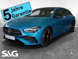 Metalliclack hyperblau Gebraucht 2024 Mercedes CLA200 AMG Kombi | 35.929 € (Etwas zu teuer)