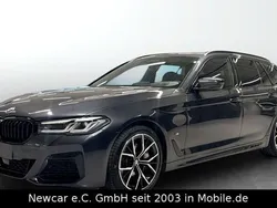Sophistograu brillanteffekt me Gebraucht 2024 BMW 530 M Sport Kombi | 62.940 €