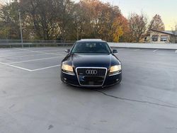 Blau Gebraucht 2007 Audi A8 Comfort Limousine | 5.700 € (Superpreis)