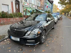Schwarz Gebraucht 2013 Mercedes E63 AMG AMG Limousine | 29.000 €