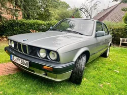 Grau Gebraucht 1987 BMW 318 Limousine | 9.999 €