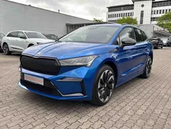 Raceblau metallic Gebraucht 2022 Skoda Enyaq iV SportLine SUV | 35.950 € (Superpreis)