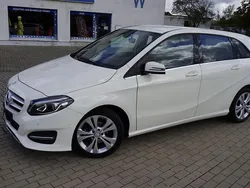 Weiß Gebraucht 2018 Mercedes B180 Van / Kleinbus | 16.599 € (Guter Preis)