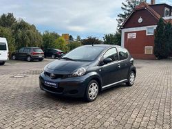Grau Gebraucht 2010 Toyota Aygo Cool Kleinwagen | 2.999 € (Fairer Preis)