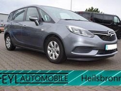 Grau Gebraucht 2017 Opel Zafira Van / Kleinbus | 16.800 € (Fairer Preis)