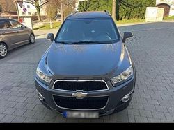 Grau Gebraucht 2011 Chevrolet Captiva SUV | 3.500 €