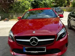 Rot Gebraucht 2015 Mercedes 220 Limousine | 16.000 €