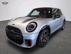 Grau Gebraucht 2024 Mini John Cooper Works Kleinwagen | 35.299 € (Fairer Preis)