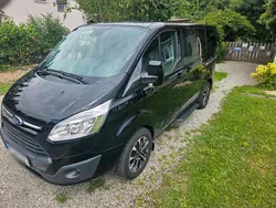 Schwarz Gebraucht 2018 Ford Tourneo Custom Van / Kleinbus | 24.499 €