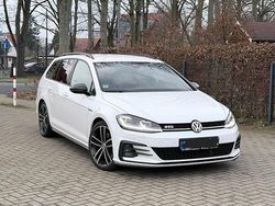 Weiß Gebraucht 2017 VW Golf VII GTD Kombi | 12.350 € (Etwas zu teuer)