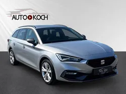 Silber Gebraucht 2023 Seat Leon FR Limousine | 29.990 € (Teuer)