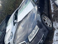 Grau Gebraucht 2006 Audi A6 Comfort Kombi | 1.350 €