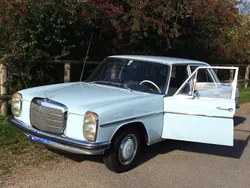 Blau Gebraucht 1972 Mercedes 200/8 Limousine | 23.500 €