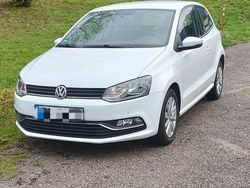 Weiß Gebraucht 2015 VW Polo LOUNGE Kleinwagen | 6.300 € (Fairer Preis)