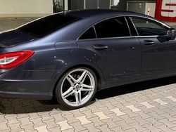 Grau Gebraucht 2011 Mercedes CLS500 AMG line Coupé | 32.000 € (Teuer)