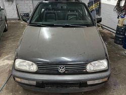 Schwarz Gebraucht 1995 VW Golf Cabriolet Conceptline Cabrio | 2.000 €