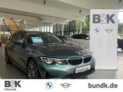 Blau Gebraucht 2021 BMW 318 Advantage Kombi | 37.850 €