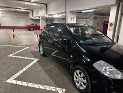 Schwarz Gebraucht 2009 Nissan Tiida Acenta Limousine | 3.150 € (Fairer Preis)