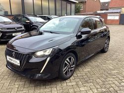 Schwarz Gebraucht 2023 Peugeot 208 Allure Kleinwagen | 15.890 € (Fairer Preis)