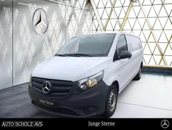 Arktikweiß Gebraucht 2022 Mercedes Vito Van / Kleinbus | 27.953 € (Guter Preis)