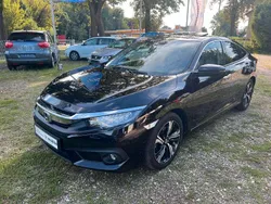 Burgundy night pearl Gebraucht 2017 Honda Civic Executive Limousine | 19.999 € (Etwas zu teuer)