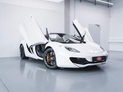 Weiß Gebraucht 2013 McLaren MP4-12C Cabrio | 124.500 €