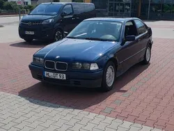 Blau Gebraucht 1995 BMW 316 Compact Kleinwagen | 1.350 €
