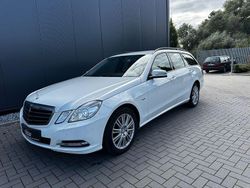 Weiß Gebraucht 2011 Mercedes E250 Kombi | 9.999 € (Fairer Preis)