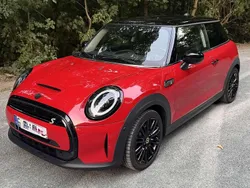 Rot Gebraucht 2021 Mini Cooper SE Classic Kleinwagen | 18.200 € (Fairer Preis)