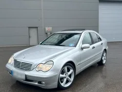 Silber Gebraucht 2004 Mercedes C200 Limousine | 4.300 € (Etwas zu teuer)
