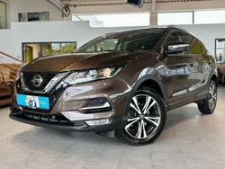 Braun Gebraucht 2018 Nissan Qashqai N-Connecta SUV | 14.400 € (Fairer Preis)