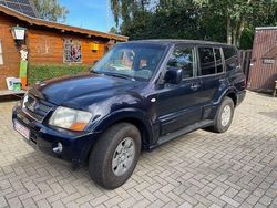 Blau Gebraucht 2004 Mitsubishi Pajero Elegance SUV | 7.850 € (Teuer)