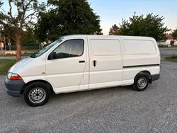 Weiß Gebraucht 2006 Toyota HiAce Van / Kleinbus | 7.500 € (Fairer Preis)
