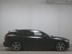 Black solid stone Gebraucht 2021 Volvo V60 R-Design Kombi | 21.880 € (Fairer Preis)