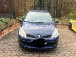 Gebraucht 2007 Renault Clio II Limousine | 2.450 €