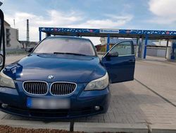 Blau Gebraucht 2006 BMW 530 Kombi | 2.600 € (Superpreis)