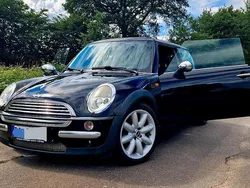 Schwarz Gebraucht 2003 Mini ONE Kleinwagen | 1.699 € (Fairer Preis)