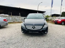 Schwarz Gebraucht 2013 Mercedes B180 Van / Kleinbus | 5.499 € (Fairer Preis)